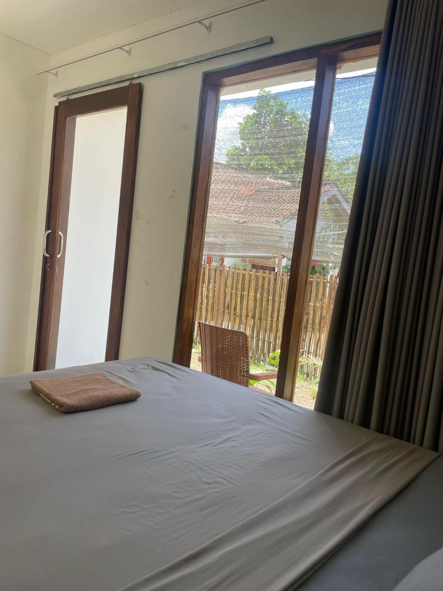 The Corner Homestay Kuta  Dış mekan fotoğraf